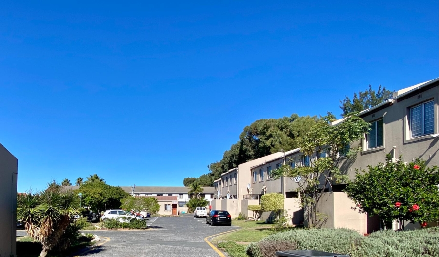 3 Bedroom Property for Sale in Wetton Western Cape